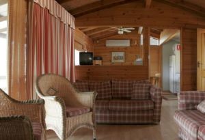 Glen Ayr Cottages - Whitsundays Accommodation