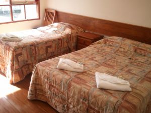 Beaconsfield Lodge Motel - Whitsundays Accommodation