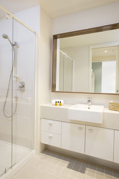 Melbourne Short Stay Apartments on Whiteman - Whitsundays Accommodation