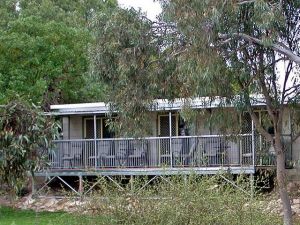 Donald Riverside Motel - Whitsundays Accommodation