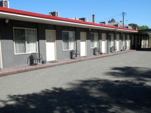 Benjamin Singleton Motel - Whitsundays Accommodation